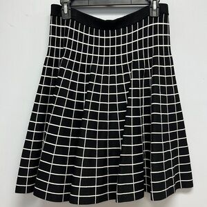 Chelsea & Theodore Reversible Grid Skater Skirt Size Large